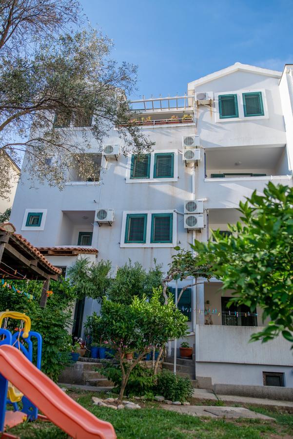 Apartman Zenta Petrovac Екстер'єр фото